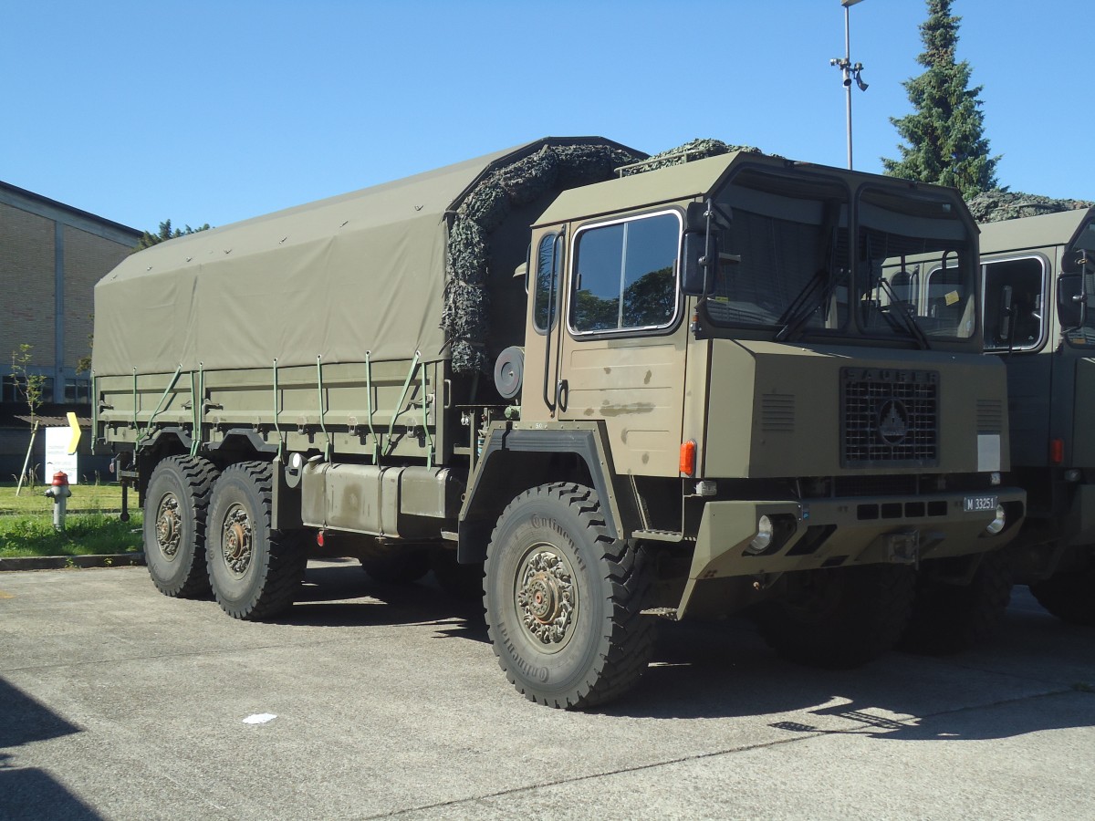 (139'592) - Schweizer Armee - M+33'251 - Saurer am 16. Juni 2012 in Hinwil, AMP
