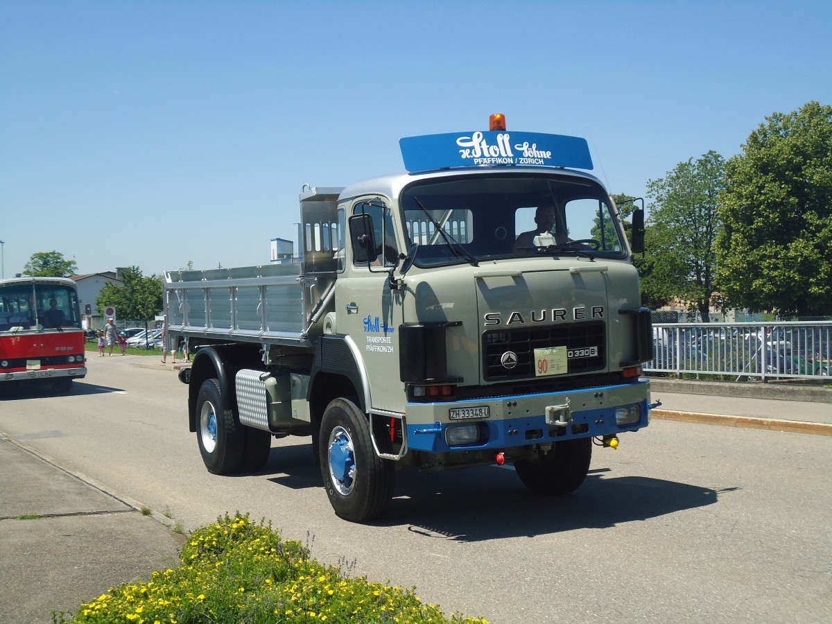 (139'730) - Stoll, Pf�ffikon - ZH 33'348 U - Saurer am 16. Juni 2012 in Hinwil, AMP