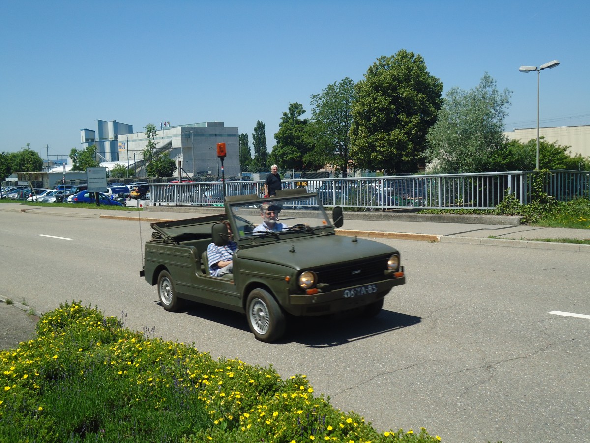 (139'763) - DAF - 06-YA-85 - am 16. Juni 2012 in Hinwil, AMP