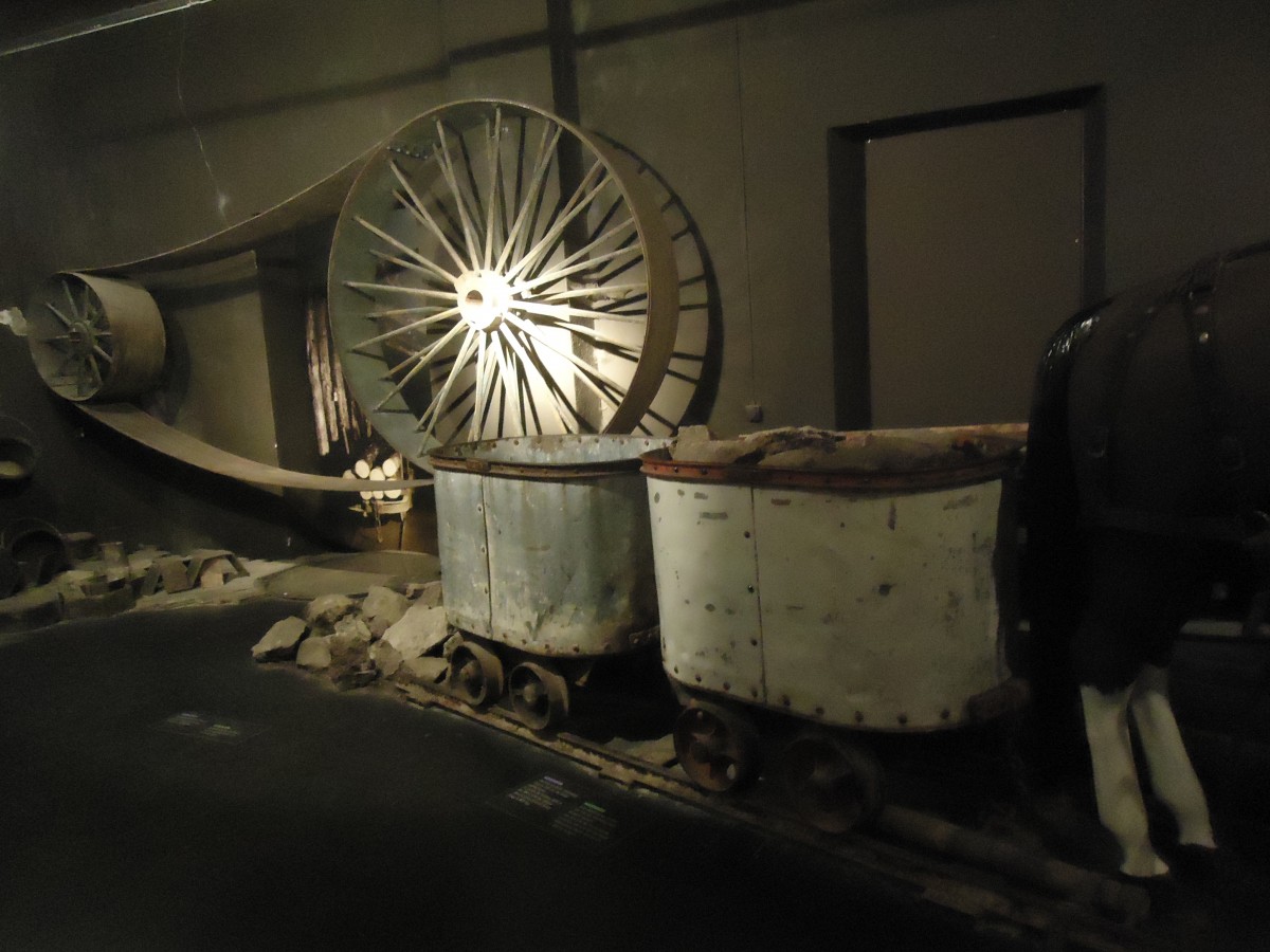 (139'817) - In den Asphaltminen am 17. Juni 2012 in Travers