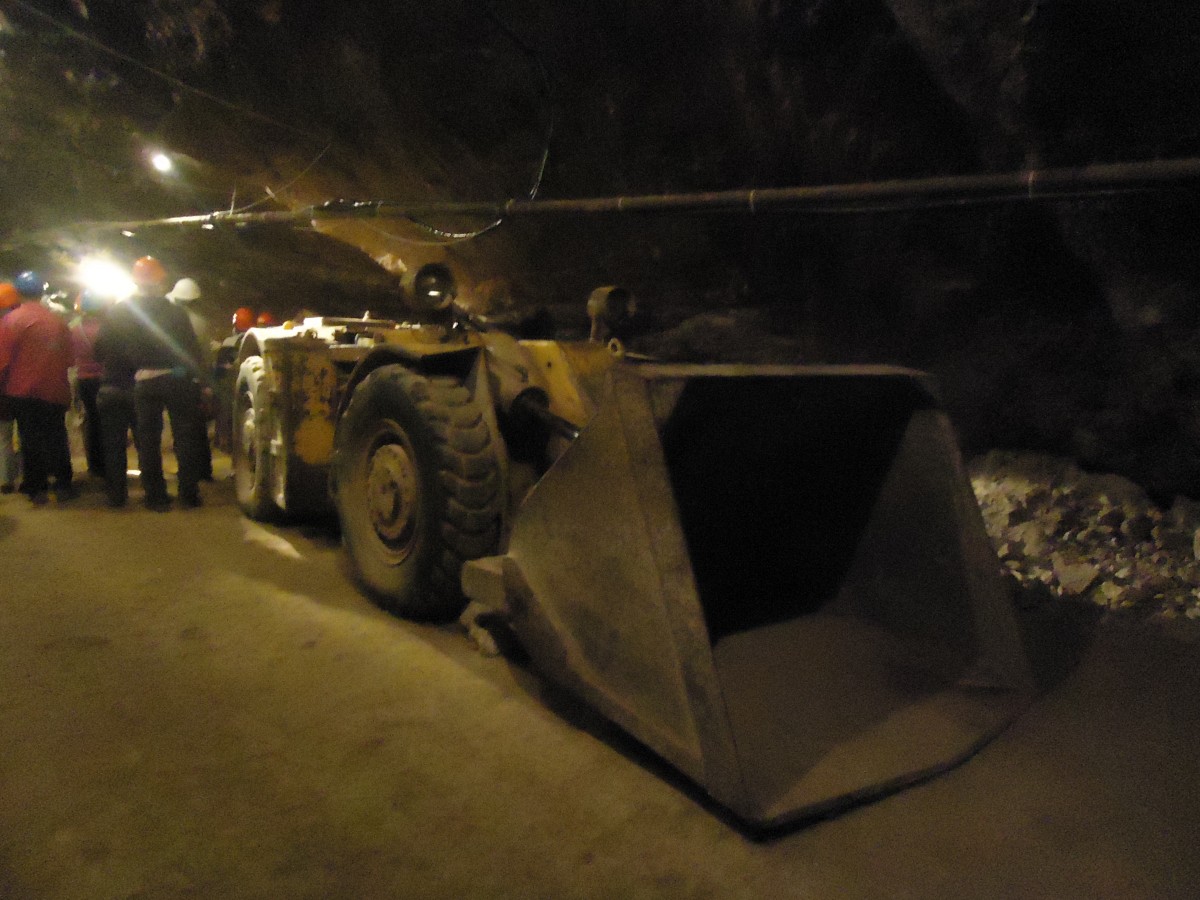 (139'837) - In den Asphaltminen am 17. Juni 2012 in Travers