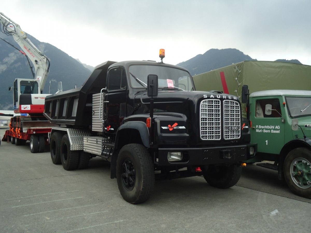 (140'220) - Saurer am 30. Juni 2012 in Interlaken, Flugplatz