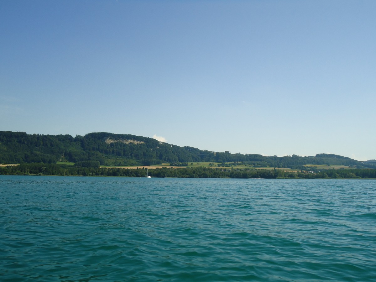 (140'896) - Auf dem Neuenburgersee am 25. Juli 2012