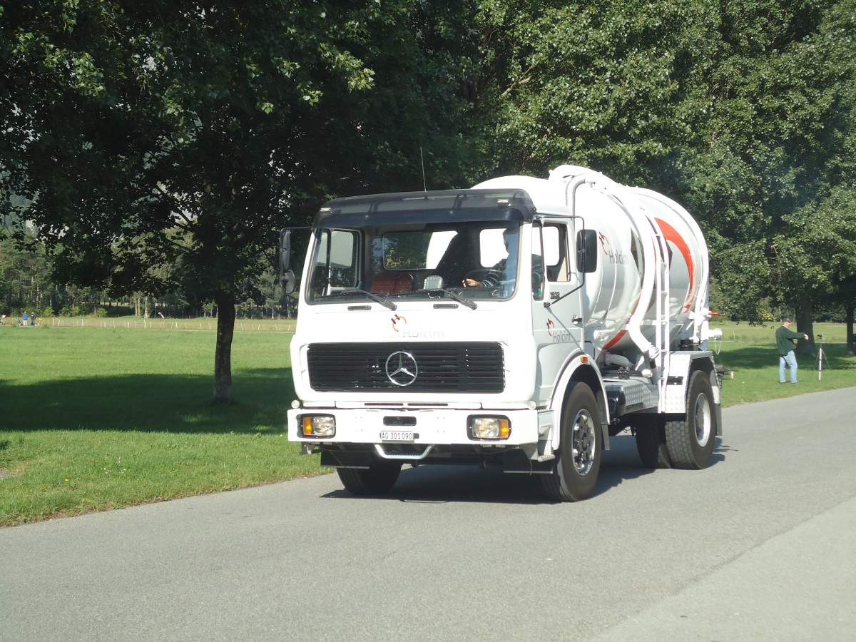 (141'704) - Holcim - AG 301'090 - Mercedes am 15. September 2012 in Chur, Waffenplatz