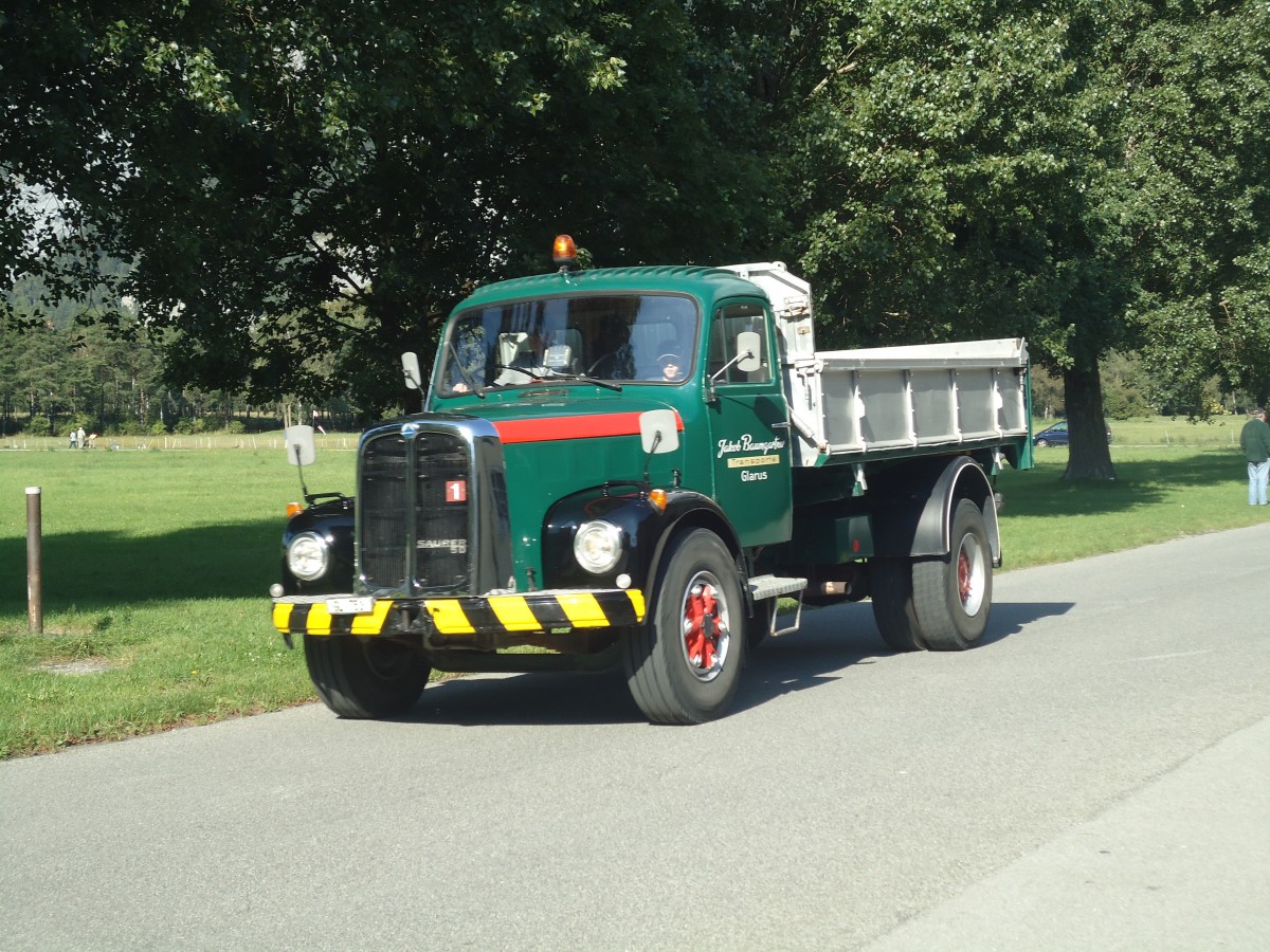 (141'736) - Baumgartner, Glarus - Nr. 1/GL 751 - Saurer am 15. September 2012 in Chur, Waffenplatz