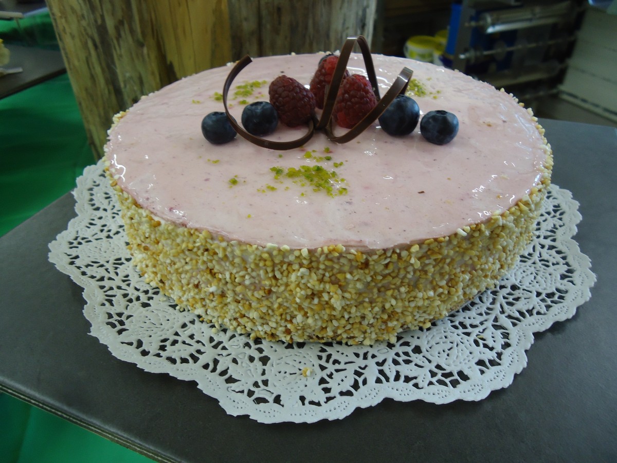 (143'939) - Pr�fungsarbeiten B�cker/Konditor am 1. Mai 2013 in Sch�nried