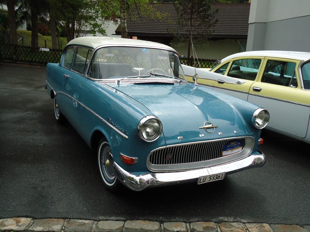 (144'300) - Opel - LU 53'361 - am 19. Mai 2013 in Engelberg, OiO