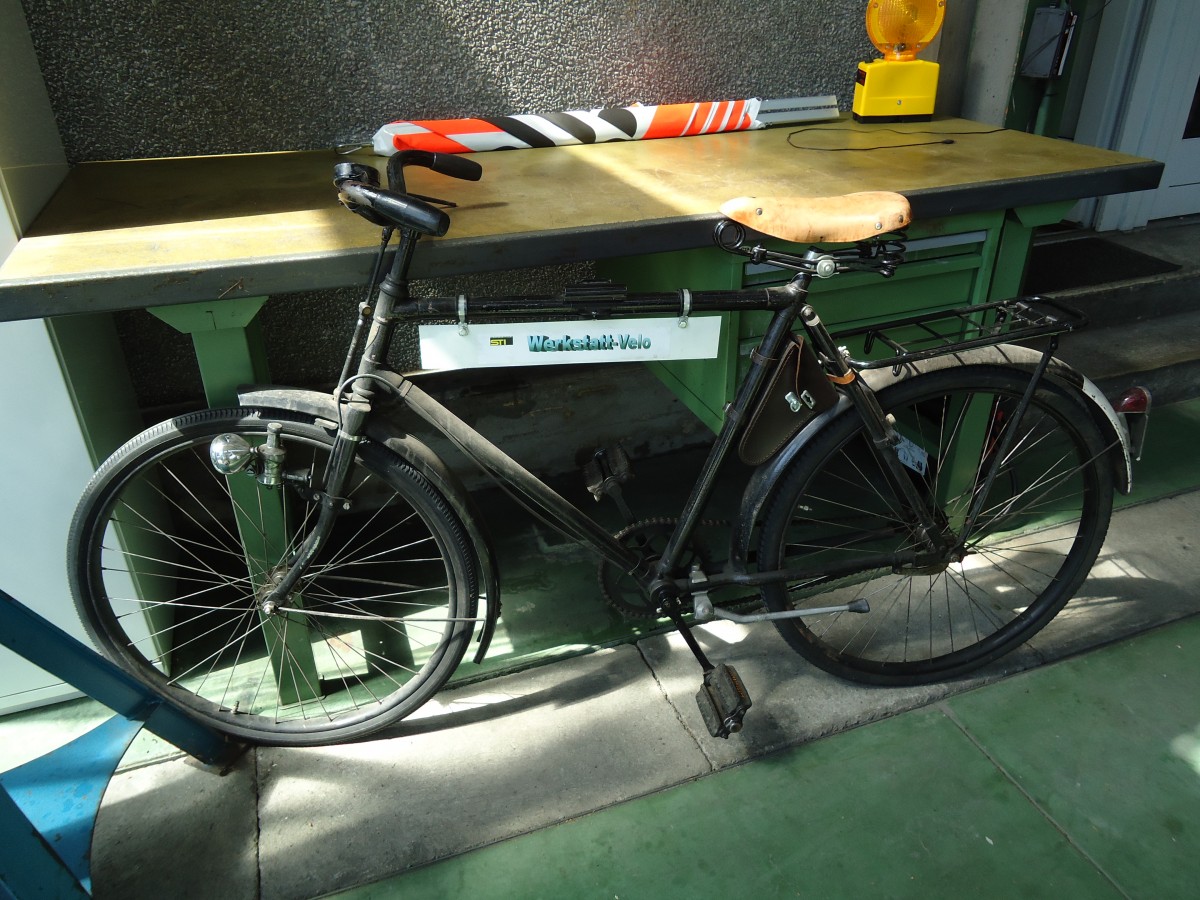 (145'108) - STI Werkstatt-Velo am 16. Juni 2013 in Thun, Garage