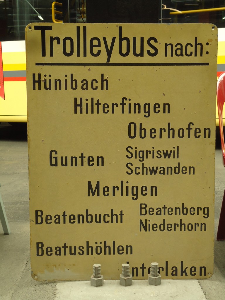 (145'123) - Alte STI-Tafel f�r  Trolleybus nach:  am 16. Juni 2013 in Thun, Garage