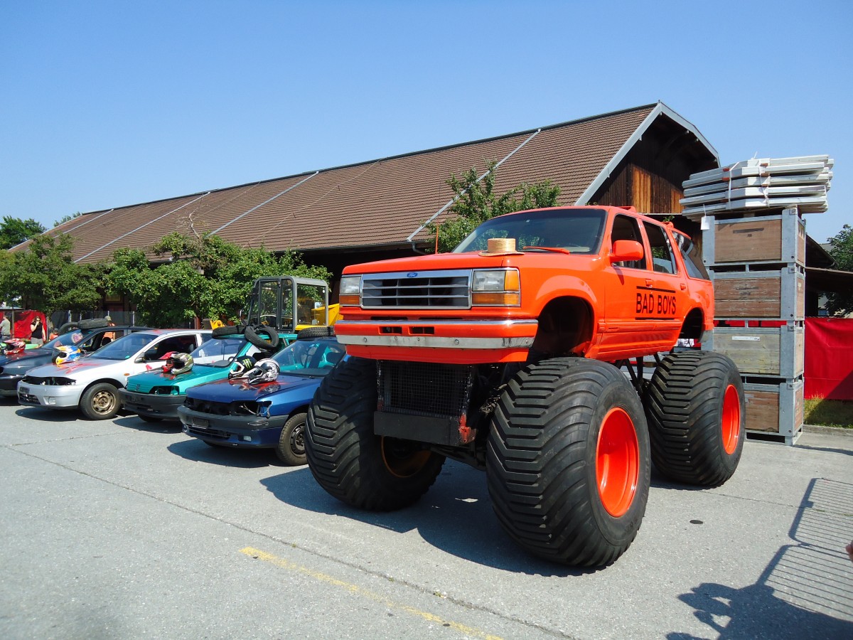 (145'612) - Ford von Hell Driver am 7. Juli 2013 in Thun, Expo