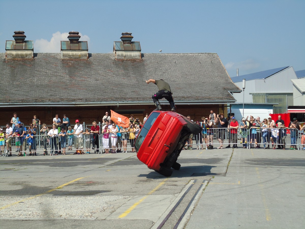 (145'621) - BMW von Hell Driver am 7. Juli 2013 in Thun, Expo