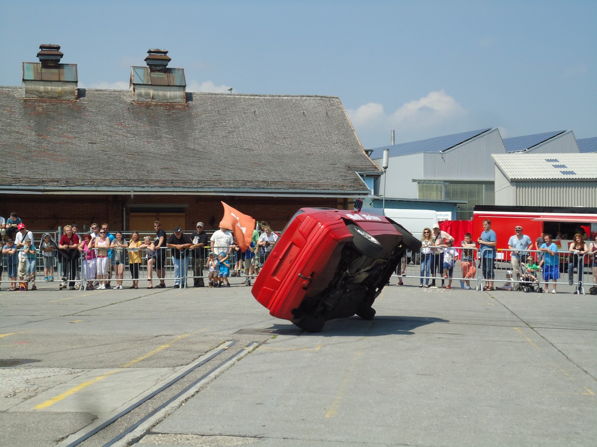 (145'631) - BMW von Hell Driver am 7. Juli 2013 in Thun, Expo