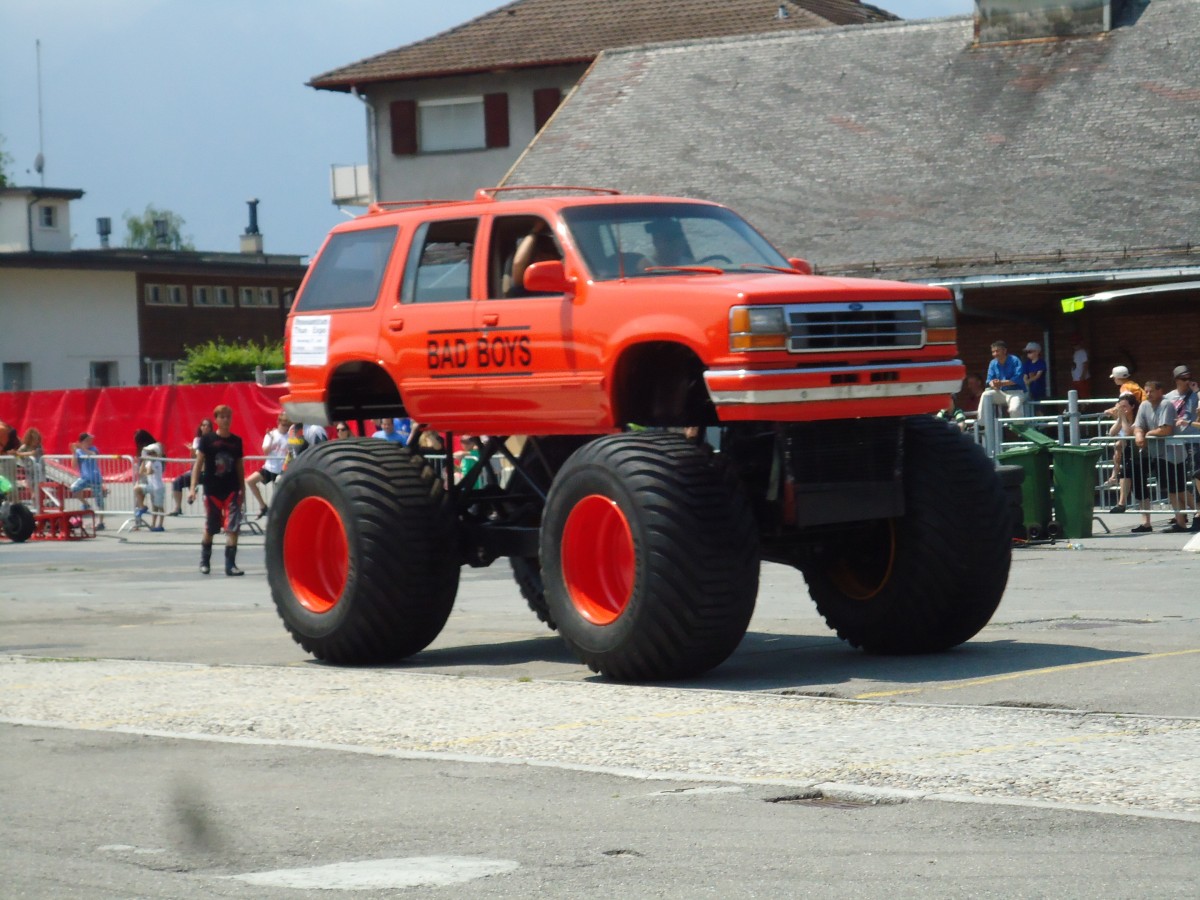 (145'651) - Ford von Hell Driver am 7. Juli 2013 in Thun, Expo