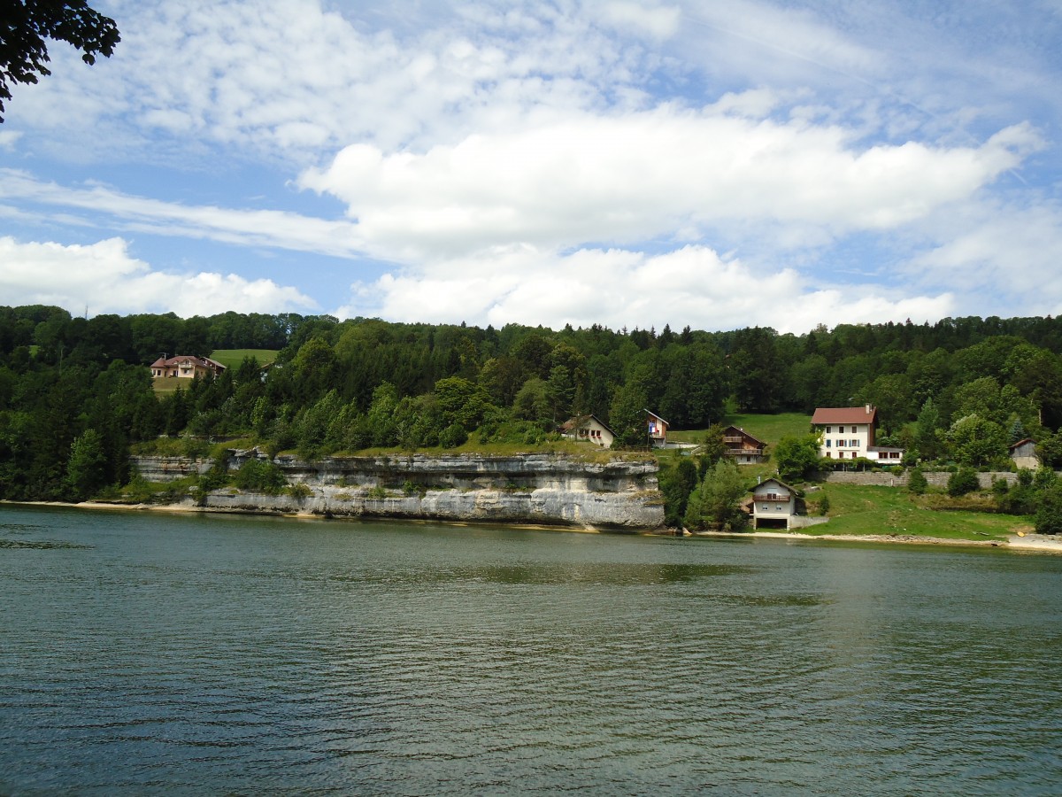 (146'456) - Der Doubs bei Les Brenets am 18. August 2013