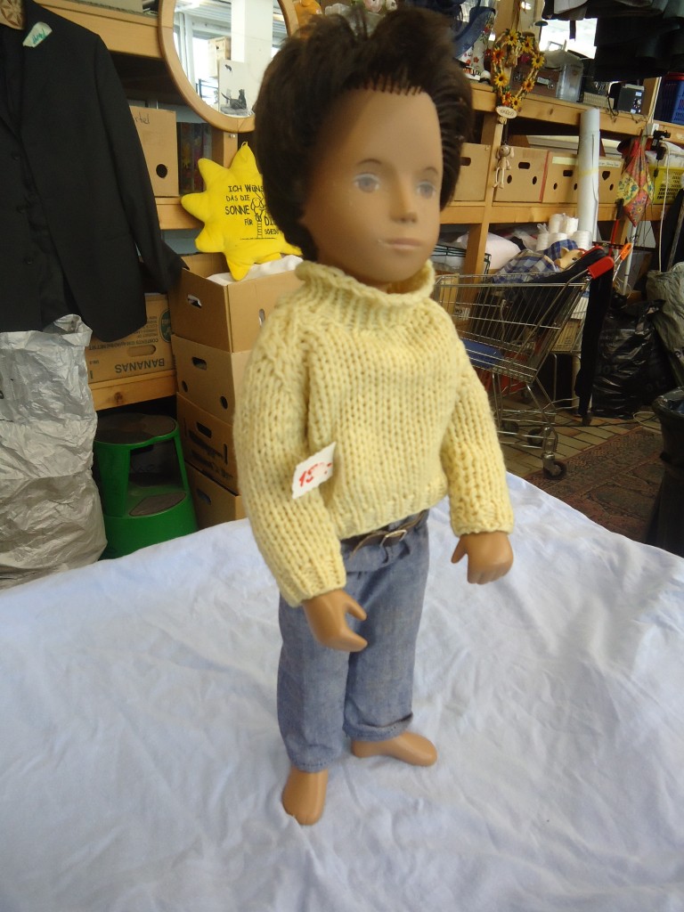 (147'216) - Sasha Morgenthaler-Puppe im BrockiShop am 18. September 2013