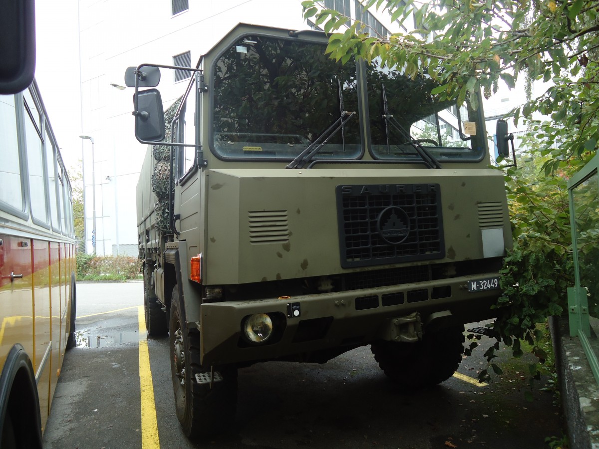 (147'471) - Schweizer Armee - M+32'449 - Saurer am 6. Oktober 2013 in B�mpliz