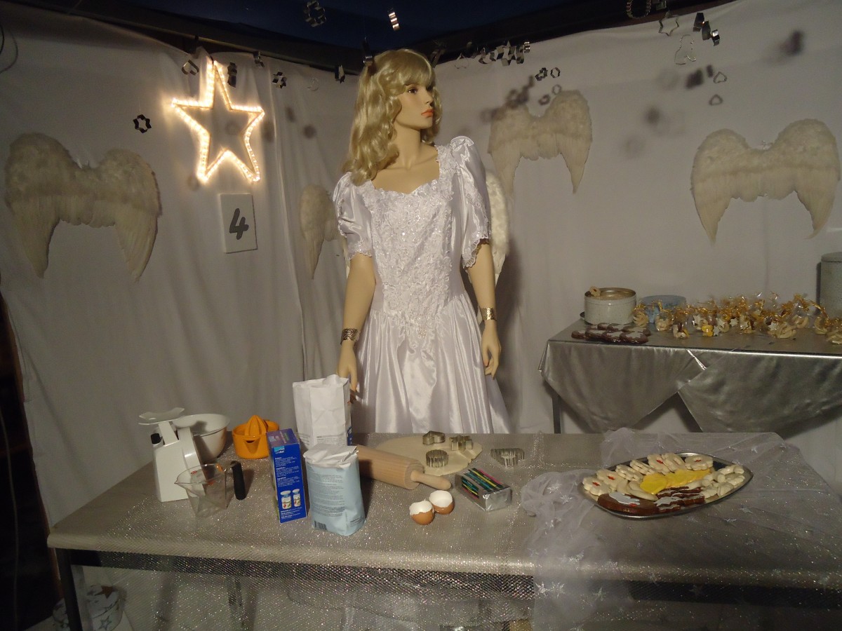 (148'178) - Adventsfenster am 4. Dezember 2013 in Thun-Lerchenfeld