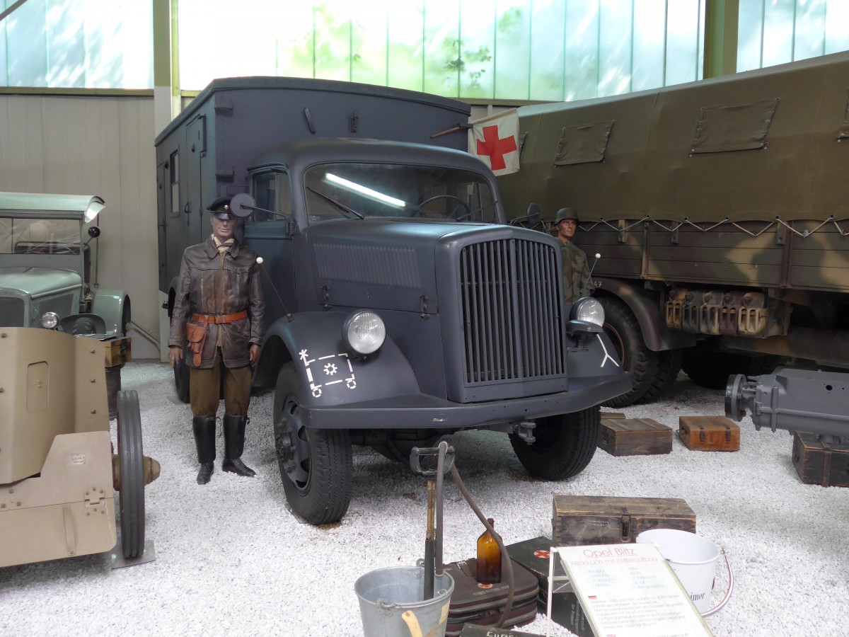 (149'905) - Opel am 25. April 2014 in Sinsheim, Museum