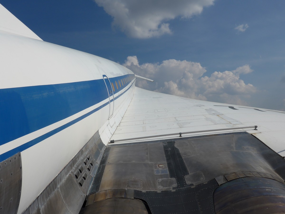 (149'989) - Auf dem Fl�gel der Tupolev am 25. April 2014 in Sinsheim, Museum
