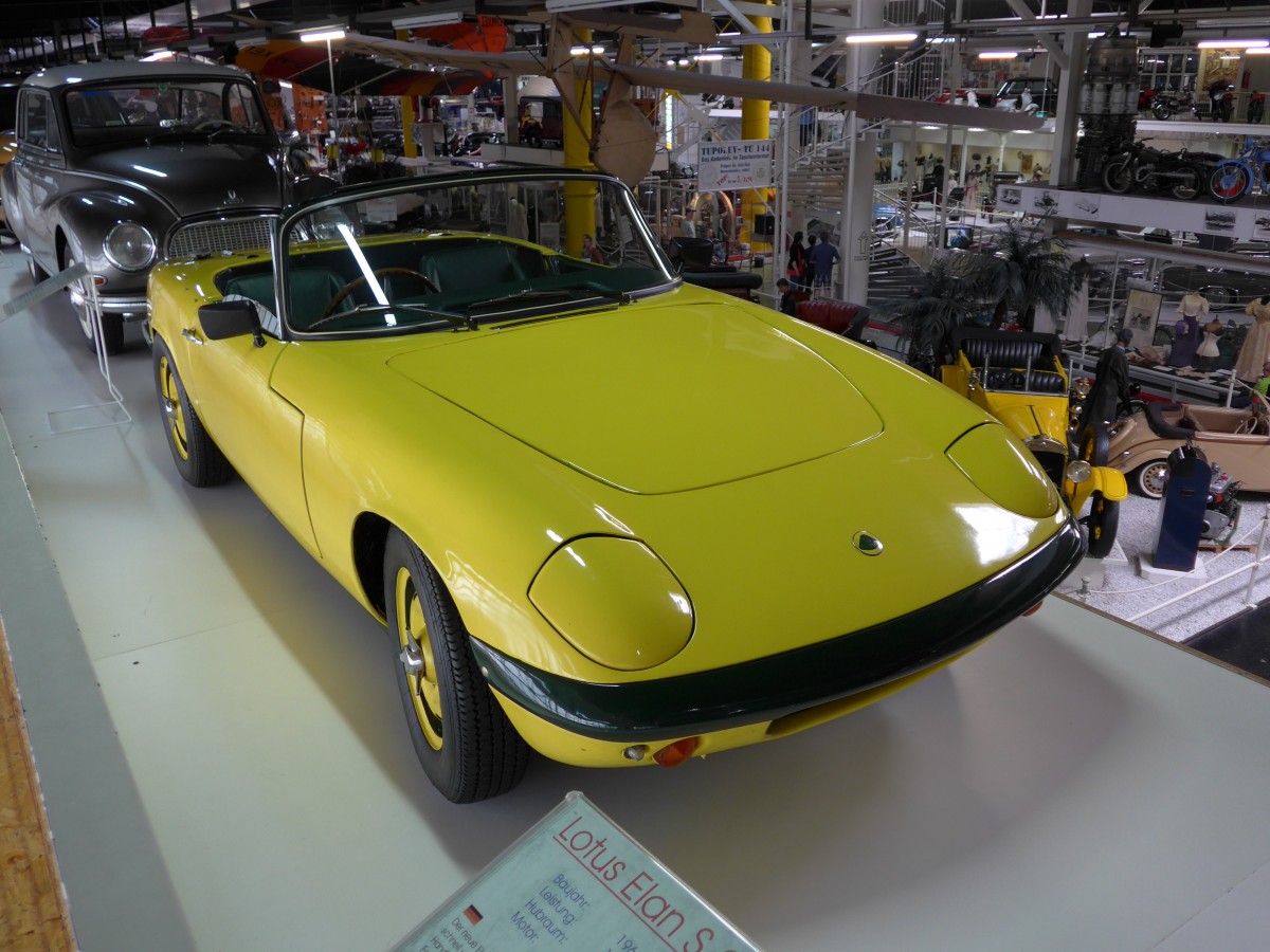 (150'062) - Lotus am 25. April 2014 in Sinsheim, Museum