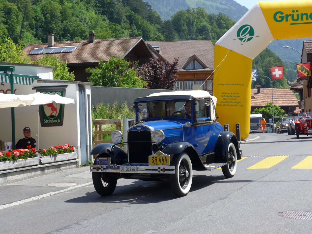(151'284) - Ford - LU 31'726 - am 8. Juni 2014 in Brienz, OiO