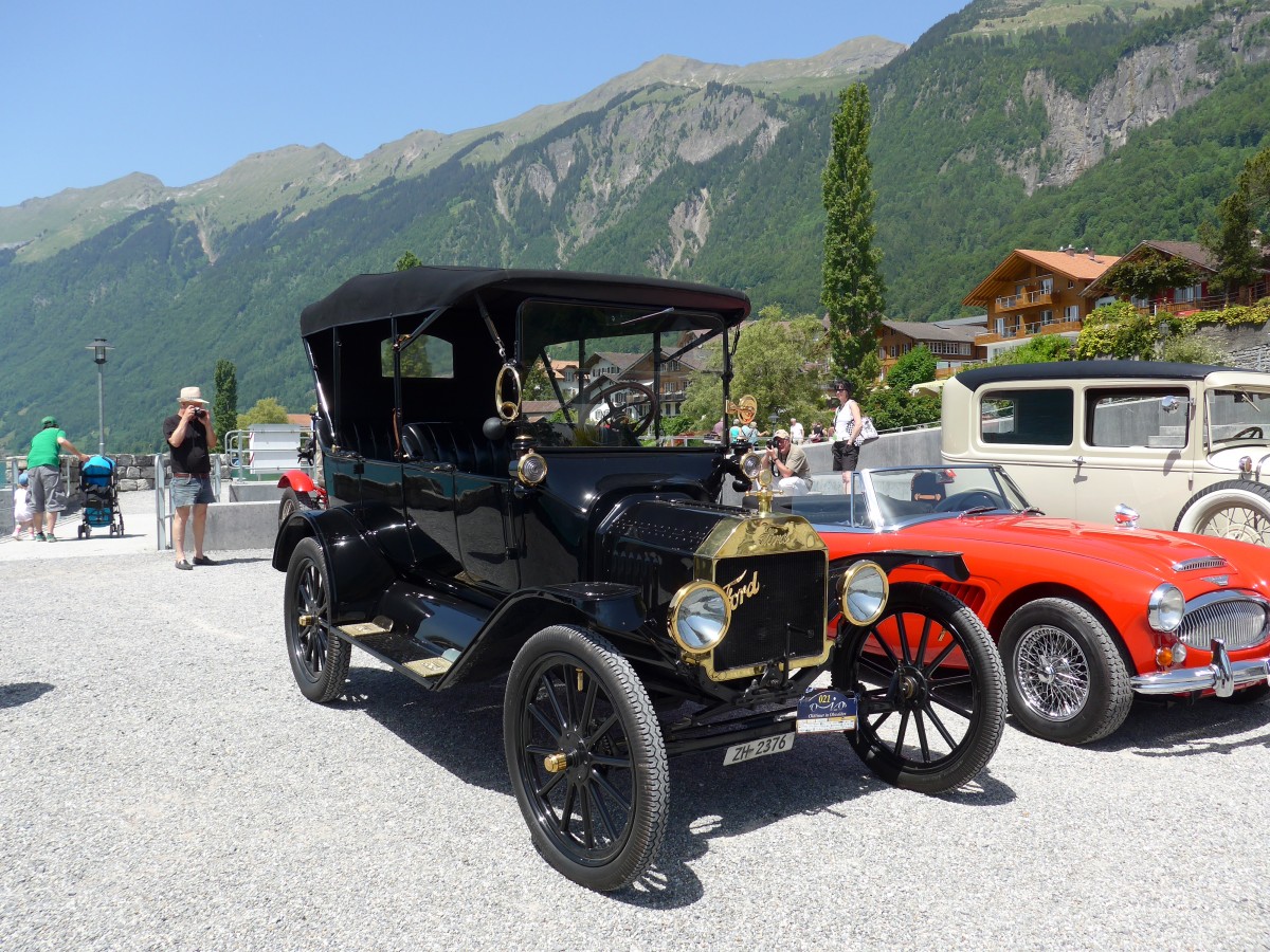 (151'345) - Ford - ZH 2376 - am 8. Juni 2014 in Brienz, OiO
