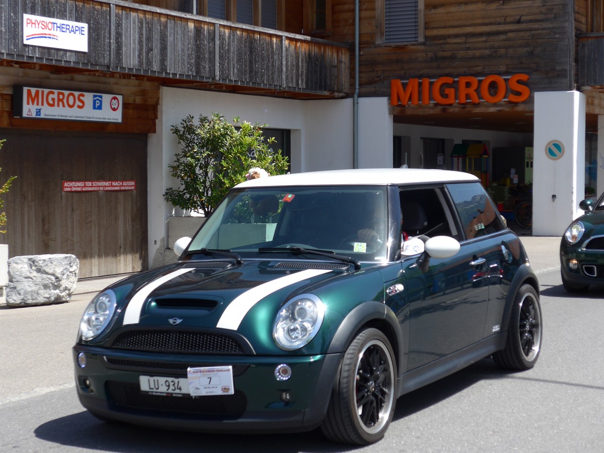 (151'427) - BMW Mini - LU 934 - am 8. Juni 2014 in Brienz, Hauptstrasse