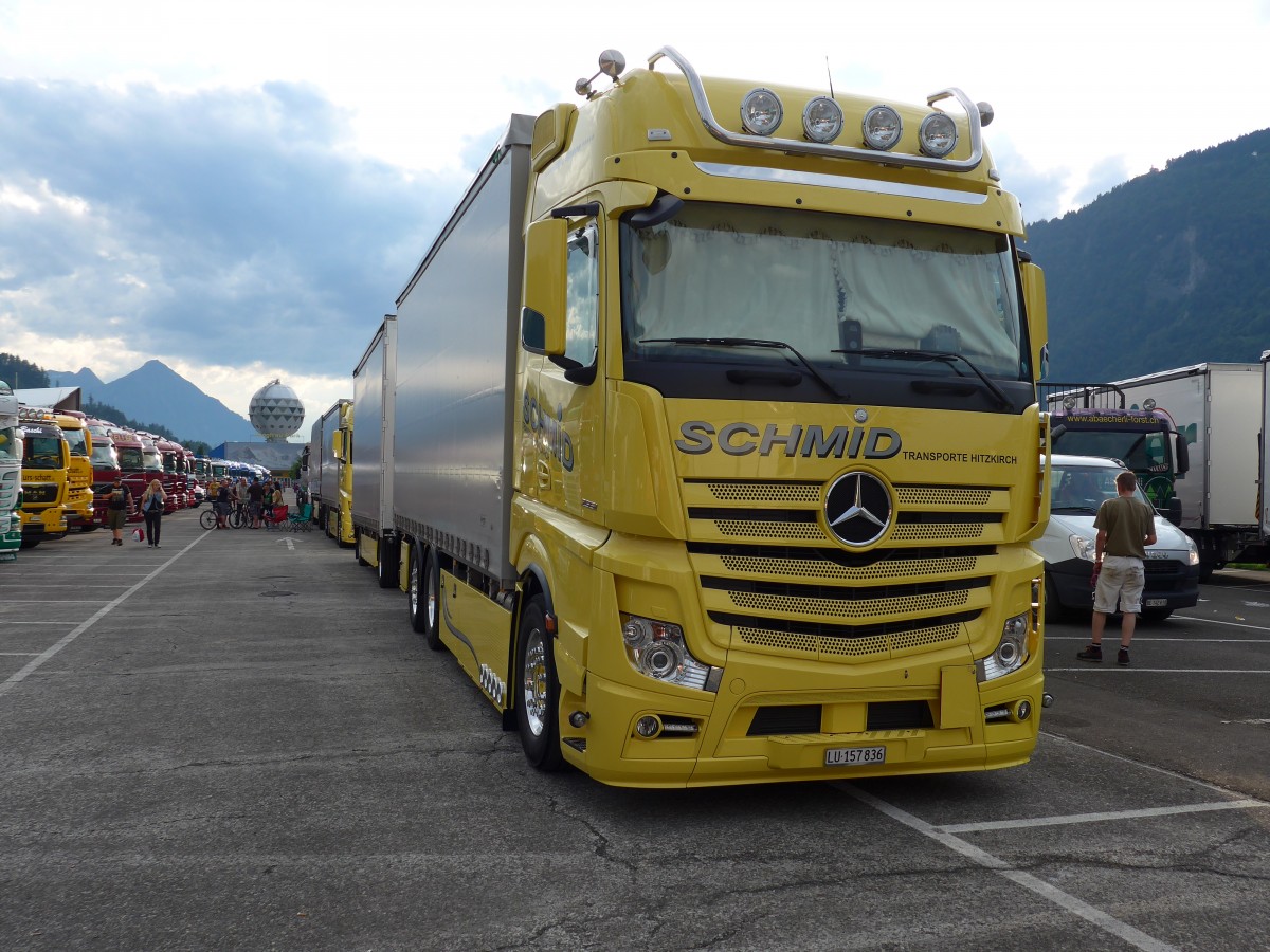 (151'972) - Schmid, Hitzkirch - LU 157'836 - Mercedes am 28. Juni 2014 in Interlaken, Flugplatz