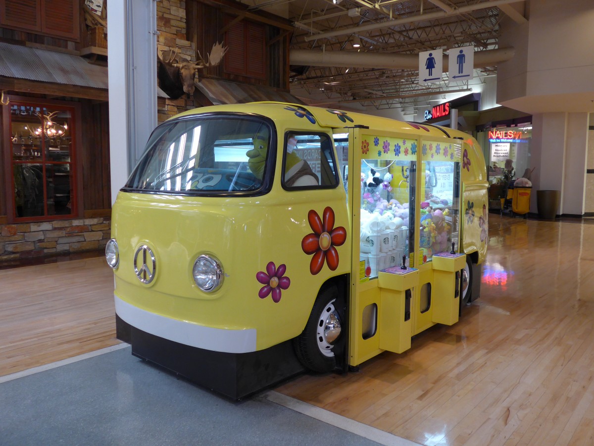 (152'112) - VW-Bus als Verkaufsstand am 7. Juli 2014 in Vernon Hills