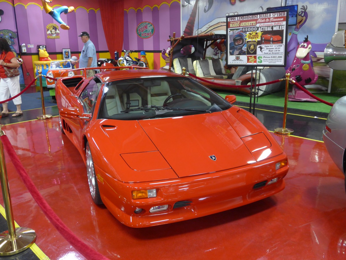 (152'383) - Lamborghini Diablo Spyder - Jahrgang 1998 - von  Mario Andretti  am 9. Juli 2014 in Volo, Auto Museum