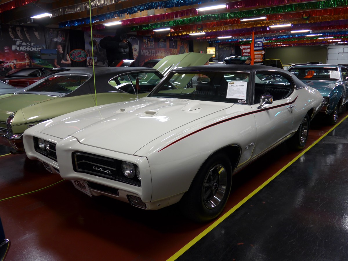 (152'435) - Pontiac am 9. Juli 2014 in Volo, Auto Museum