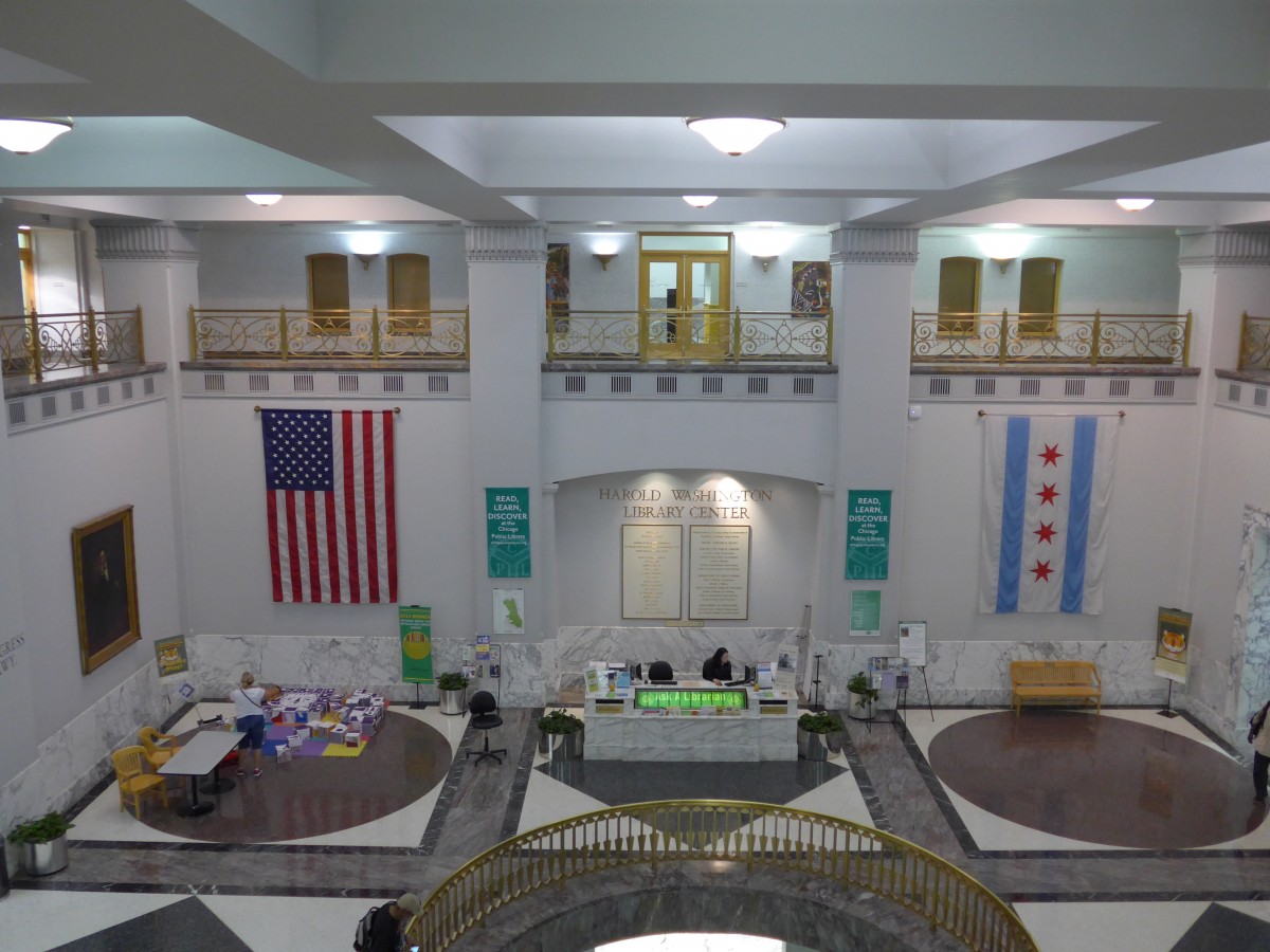 (152'713) - In der Bibliothek in Chicago am 14. Juli 2014