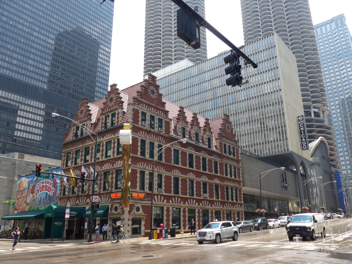 (152'718) - Harry Caray's am 14. Juli 2014 in Chicago