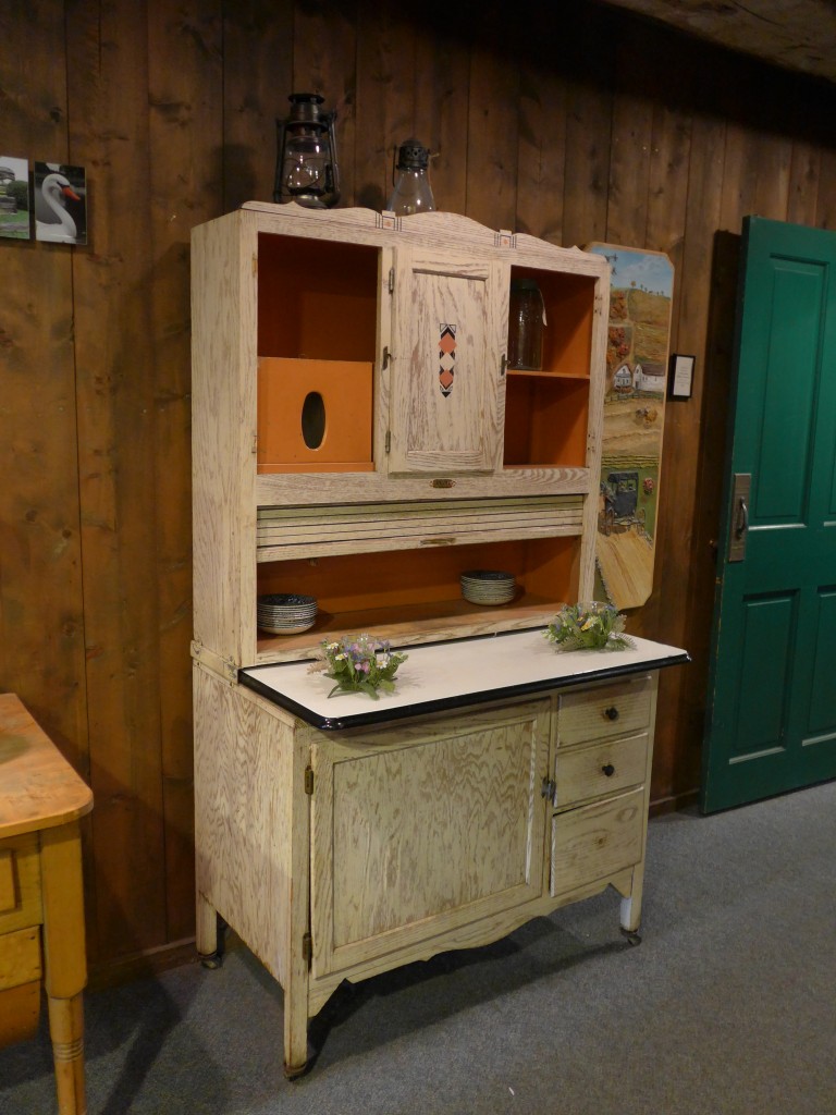 (152'971) - Altes B�ffet am 16. Juli 2014 bei den Amish in Nappanee