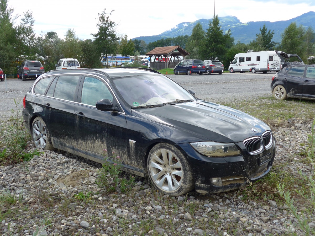 (153'887) - BMW am 16. August 2014 nach dem Unwetter in Altst�tten, Allmendplatz