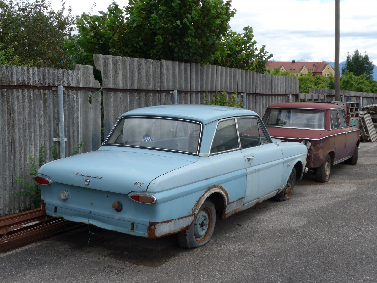 (153'894) - Alter Ford am 16. August 2014 in Altst�tten, Garage Willeit