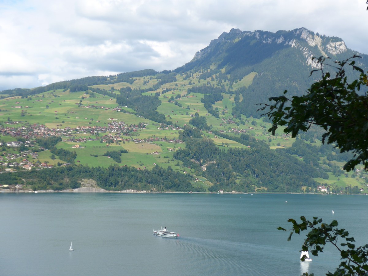 (154'431) - Dampfschiff Bl�mlisalp am 24. August 2014 auf dem Thunersee vom Spiezberg aus