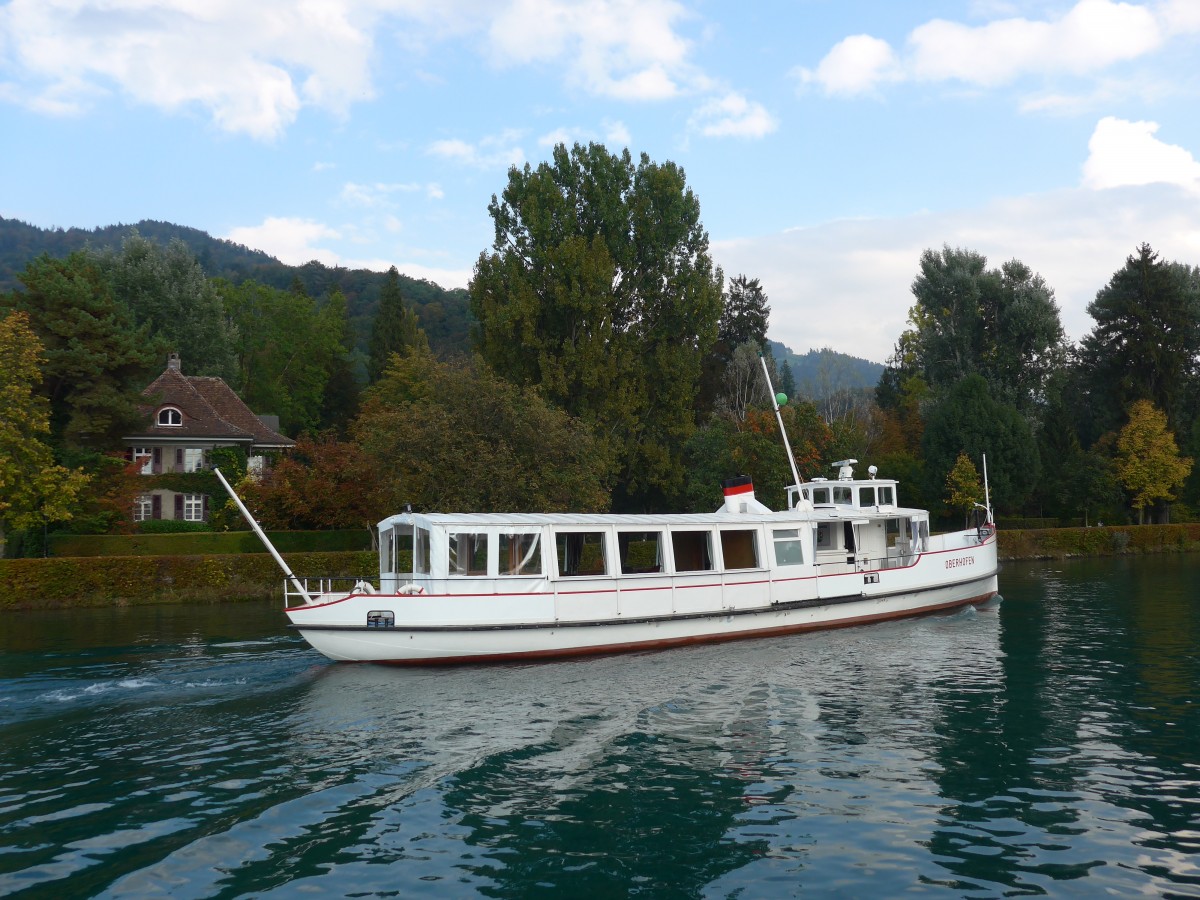 (155'445) - Das Motorschiff Oberhofen am 4. Oktober 2014 bei der Schiffl�ndte Thun