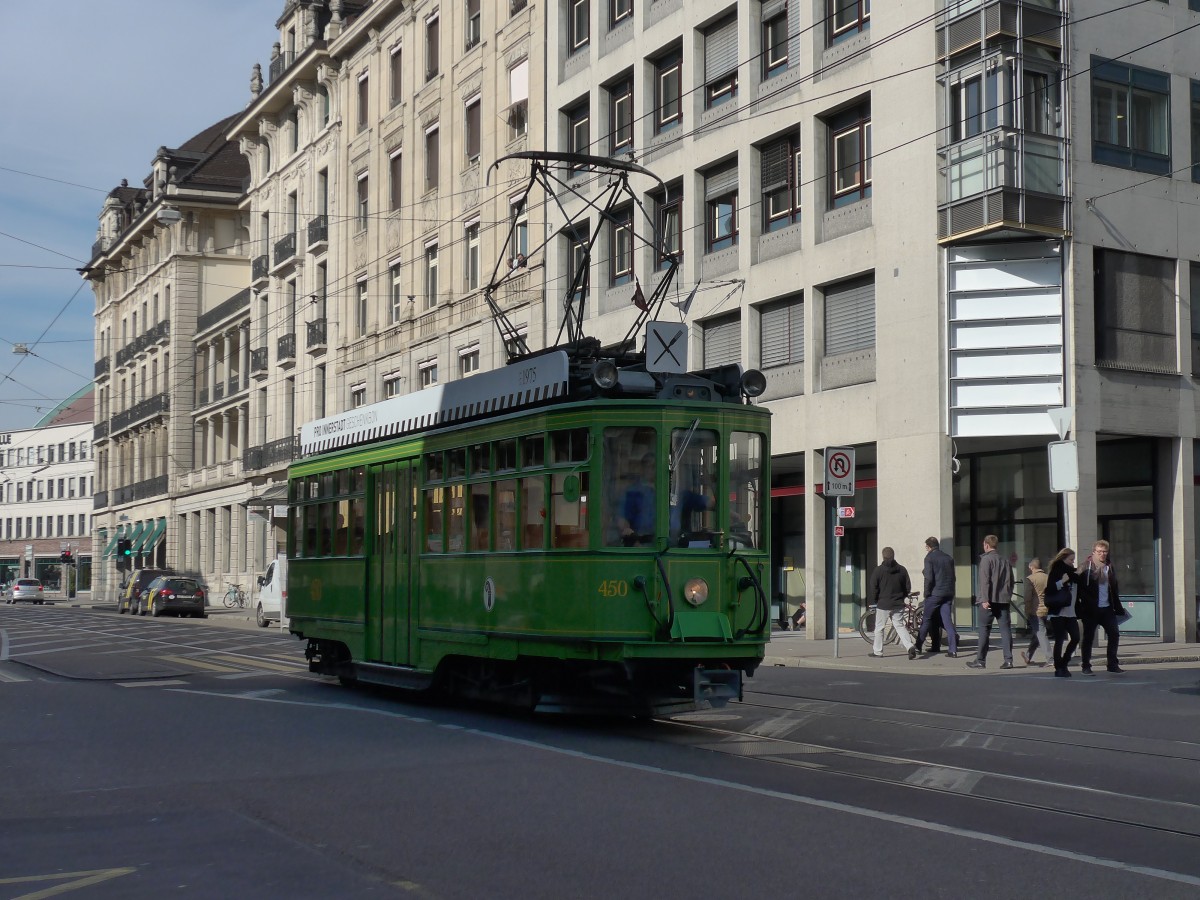 (156'146) - BVB-Tram - Nr. 450 - am 27. Oktober 2014 beim Bahnhof Basel