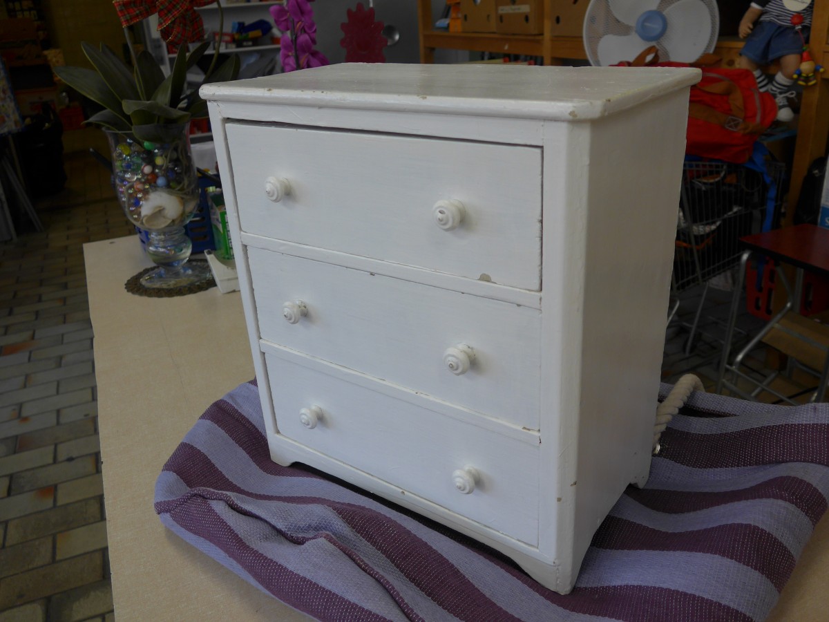 (156'515) - Kleines Komm�dli am 13. November 2014 im BrockiShop