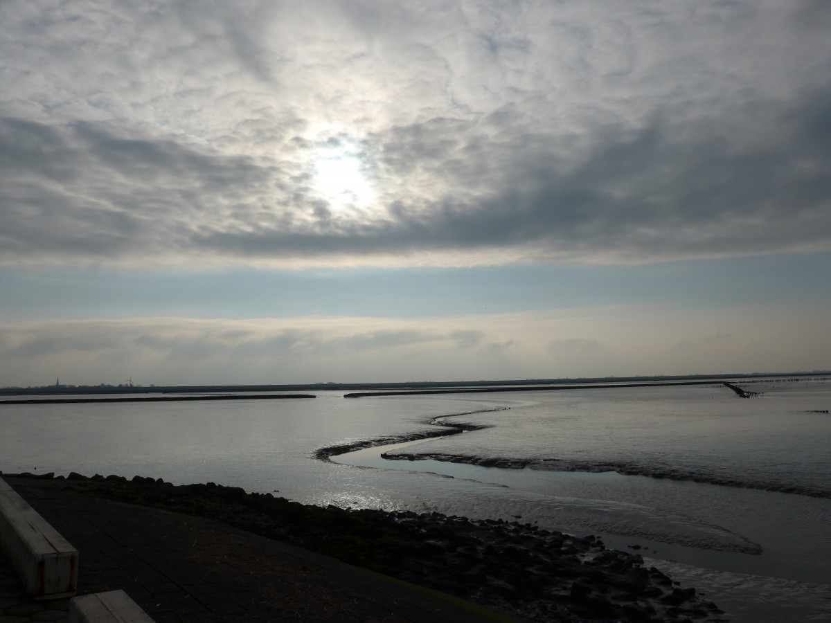 (156'808) - Stimmung auf dem Wattenmeer am 19. November 2014 im Hafen von Holwerd