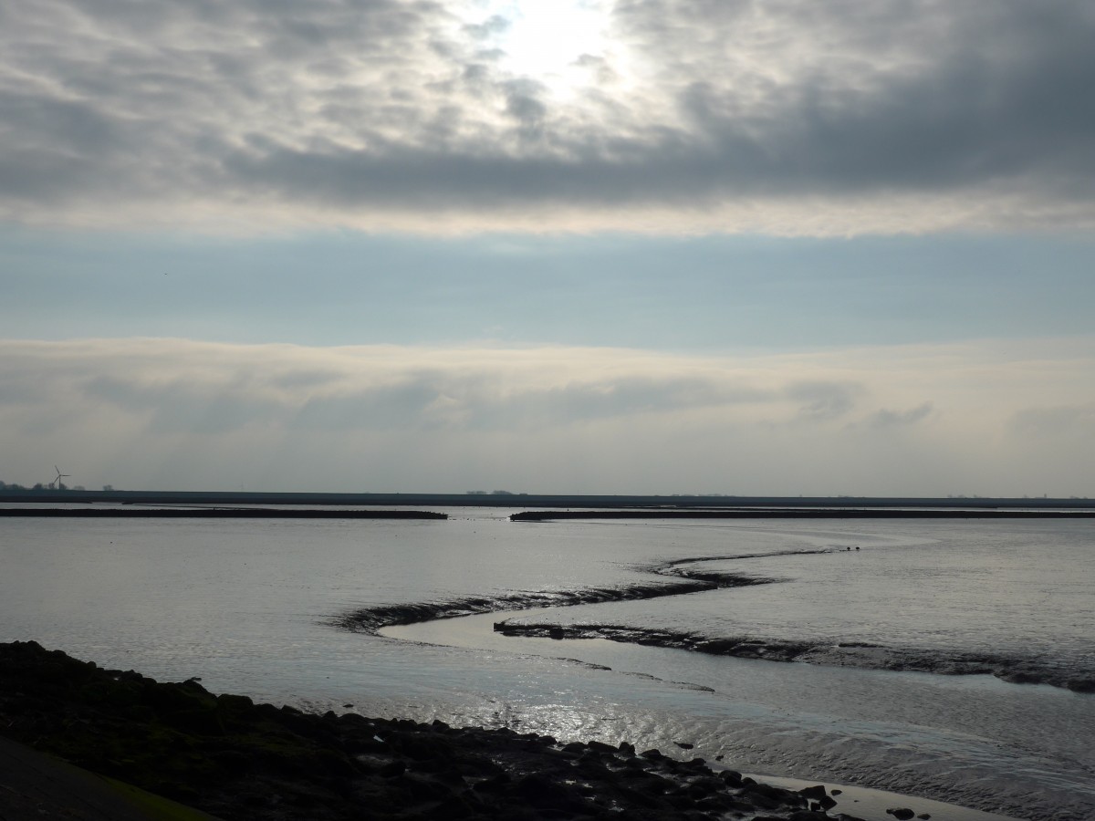 (156'809) - Stimmung auf dem Wattenmeer am 19. November 2014 im Hafen von Holwerd