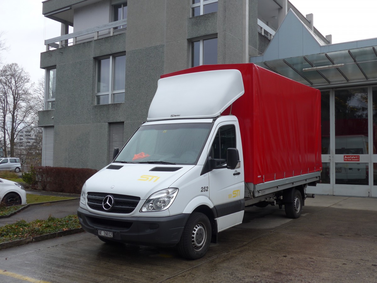 (158'918) - STI Thun - Nr. 252/BE 26'012 - Mercedes am 1. M�rz 2015 in Thun, Garage