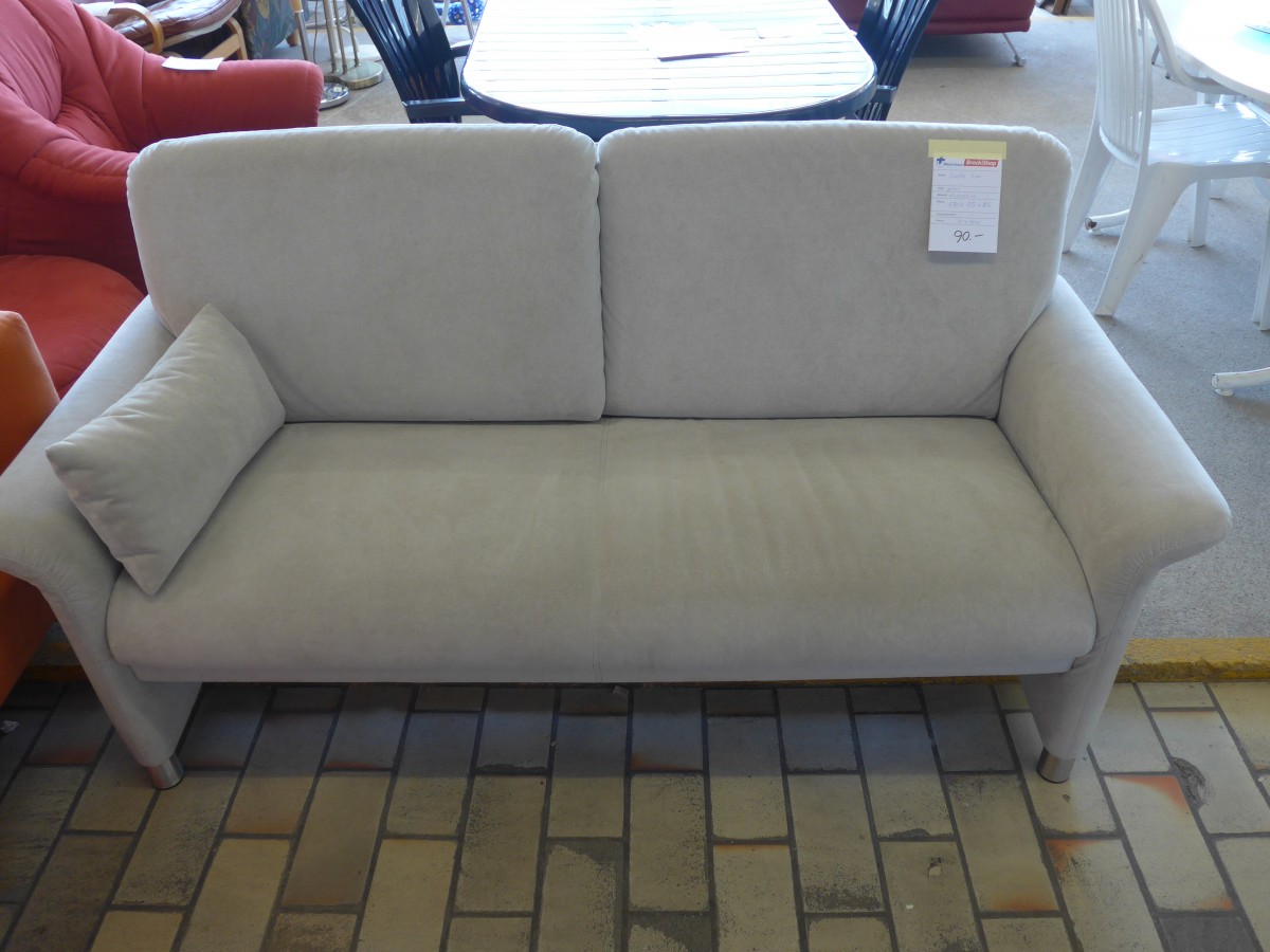 (159'945) - Graues 2er-Sofa am 21. April 2015 im BrockiShop