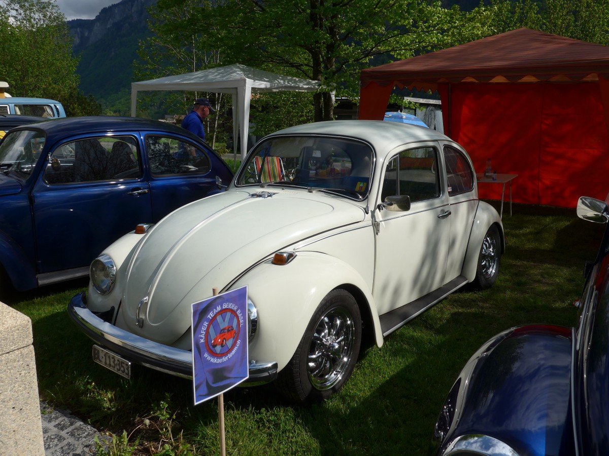 (160'250) - VW-K�fer - BL 113'353 - am 9. Mai 2015 in Brienz, Camping Aaregg