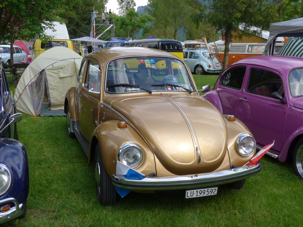 (160'271) - VW-K�fer - LU 199'592 - am 9. Mai 2015 in Brienz, Camping Aaregg