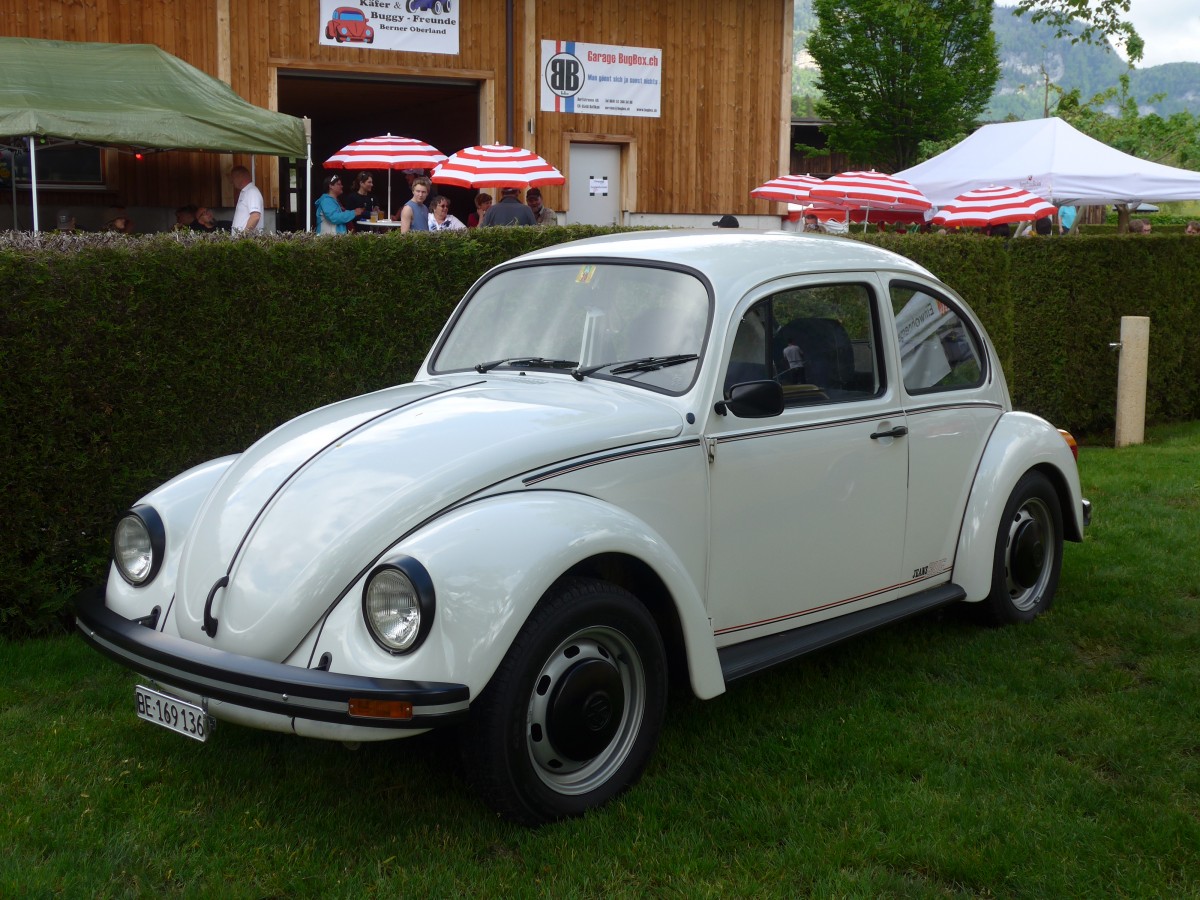 (160'290) - VW-K�fer - BE 169'136 - am 9. Mai 2015 in Brienz, Camping Aaregg