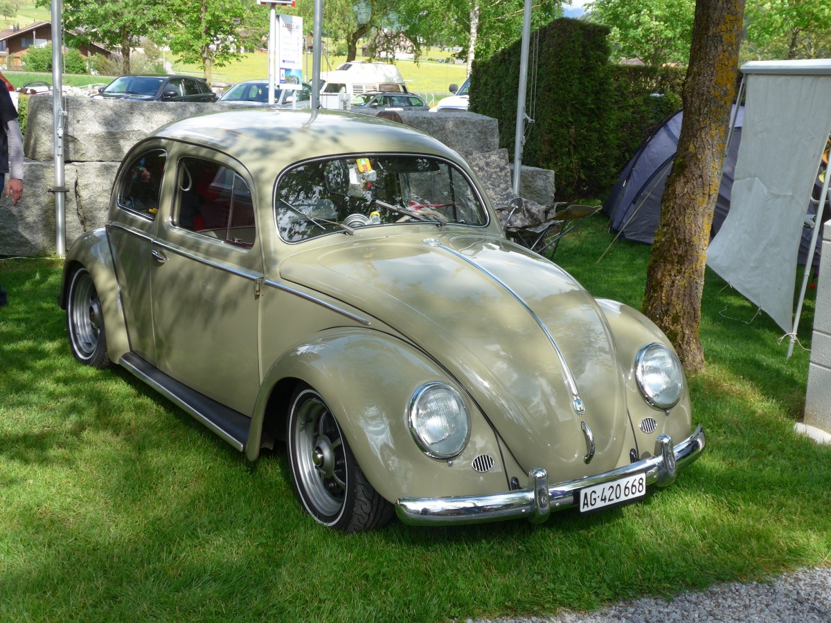 (160'319) - VW-K�fer - AG 420'668 - am 9. Mai 2015 in Brienz, Camping Aaregg