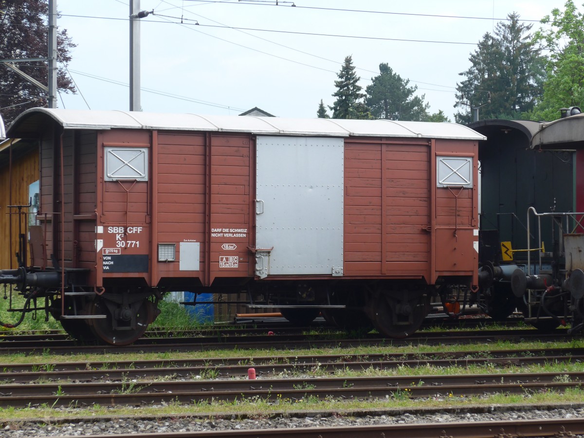 (160'723) - SBB-G�terwagen - Nr. 30'771 - am 22. Mai 2015 im Bahnhof Konolfingen