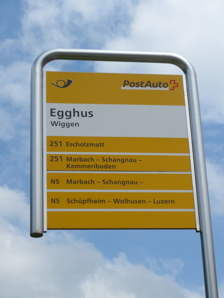 (160'952) - PostAuto-Haltestelle - Wiggen, Egghus - am 24. Mai 2015